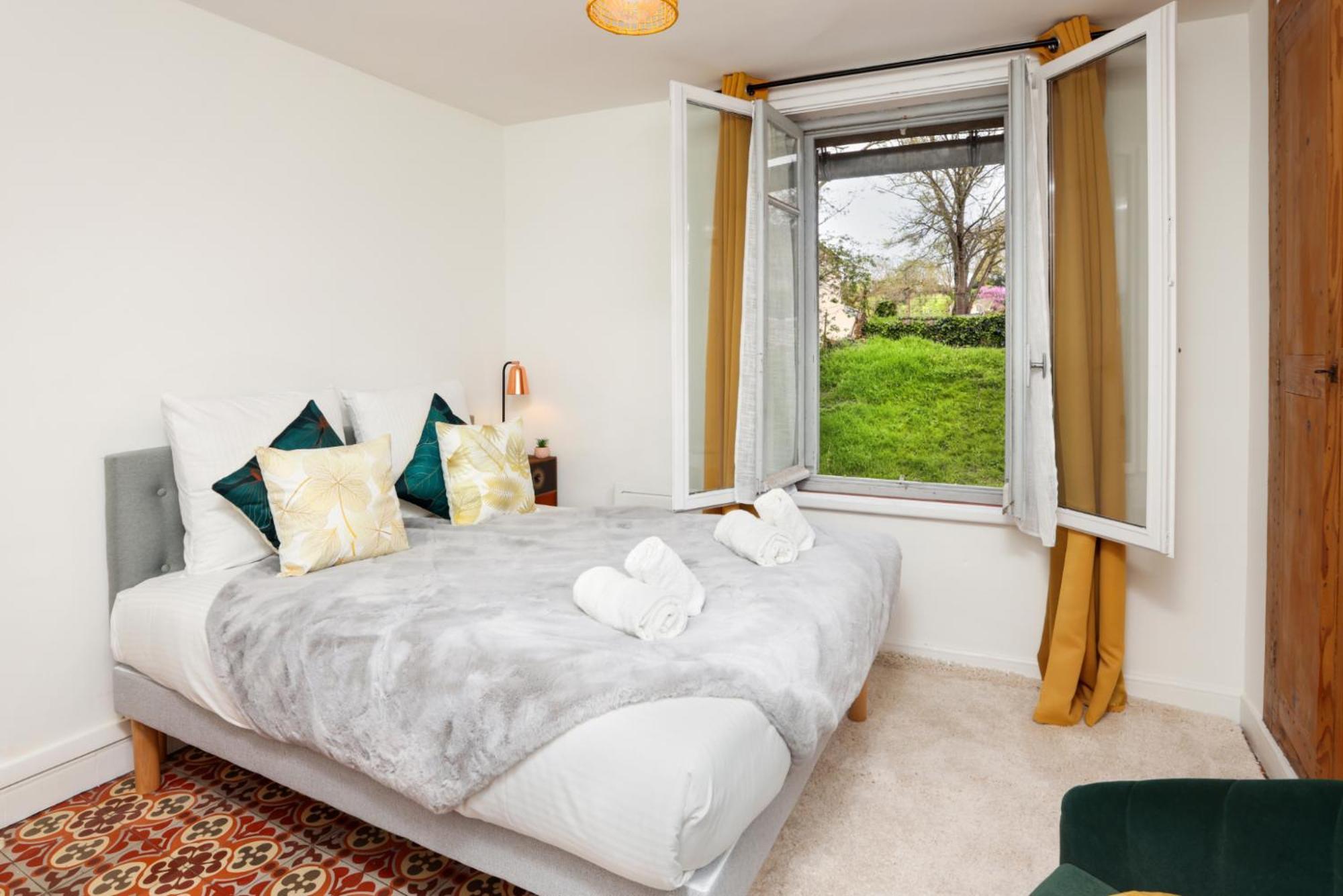 Le Pied A Terre De La Cite - Parking Au Pied De La Cite Διαμέρισμα Καρκασόν Δωμάτιο φωτογραφία